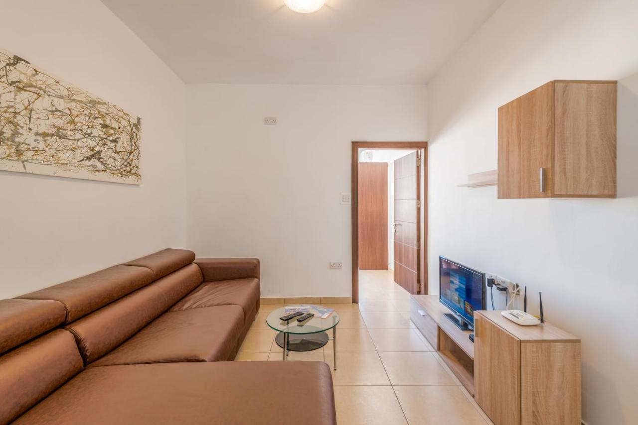 Seashells 2 Bedroom Apartments With Terrace, Just Off The Bugibba Promenade - By Getwaysmalta St. Paul's Bay Ngoại thất bức ảnh