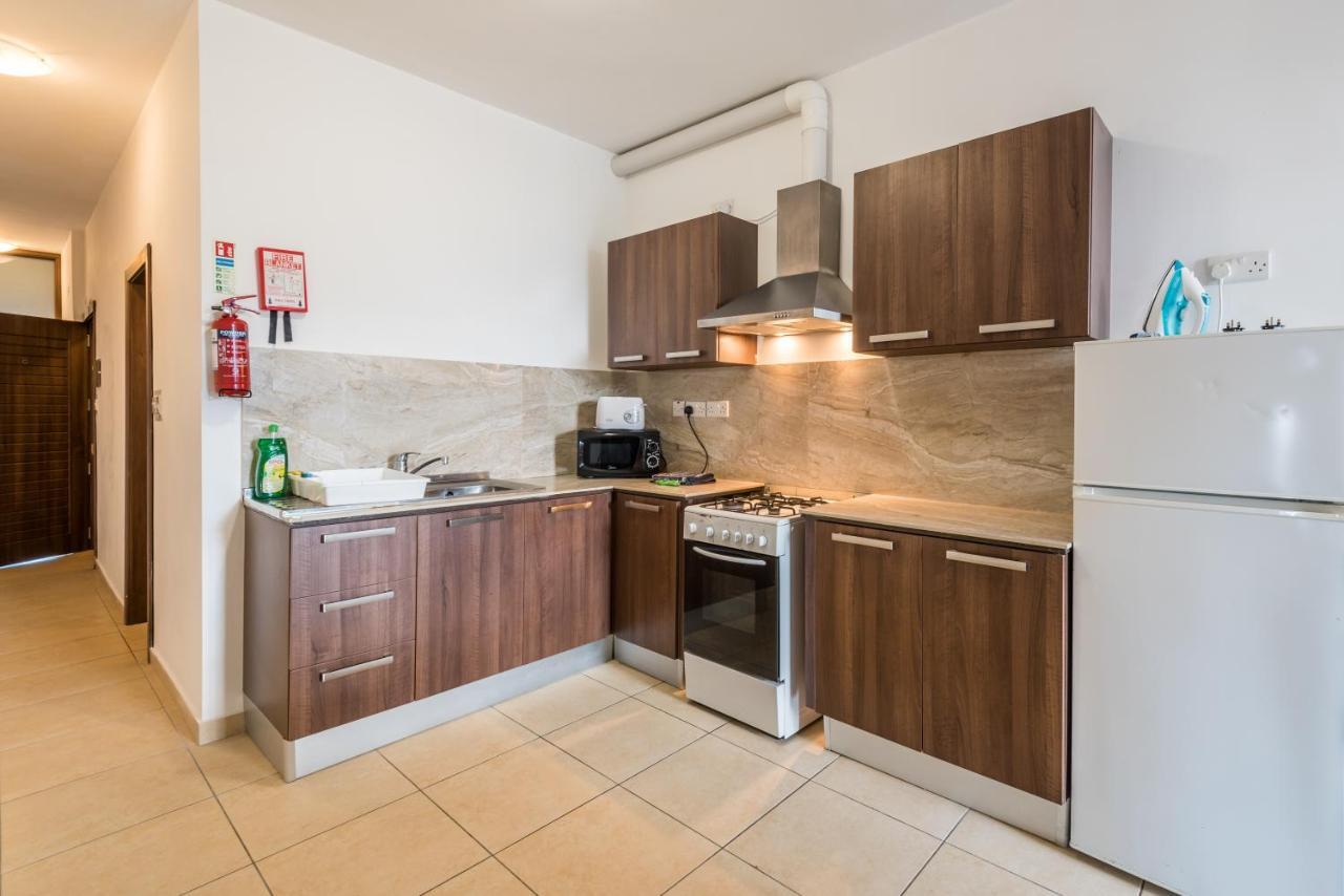Seashells 2 Bedroom Apartments With Terrace, Just Off The Bugibba Promenade - By Getwaysmalta St. Paul's Bay Ngoại thất bức ảnh